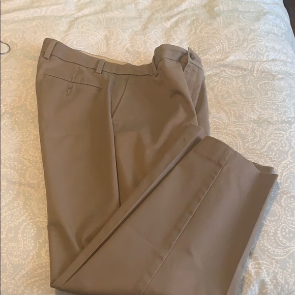 Dockers Dark Kaki Trousers - Size 34 x 30 - Picture 2 of 5